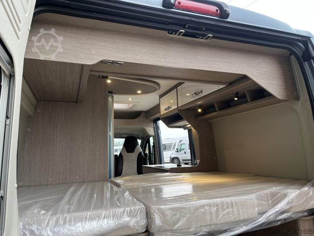 Kastenwagen Wohnmobil / Campervan PÖSSL Roadcamp R Citroen 140PS inkl. Markise u. Radio