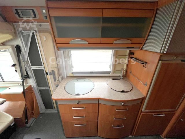 Integriertes Wohnmobil HYMER/ERIBA B 524 - Klima - Hub/Festbett - Sat/TV - Solar