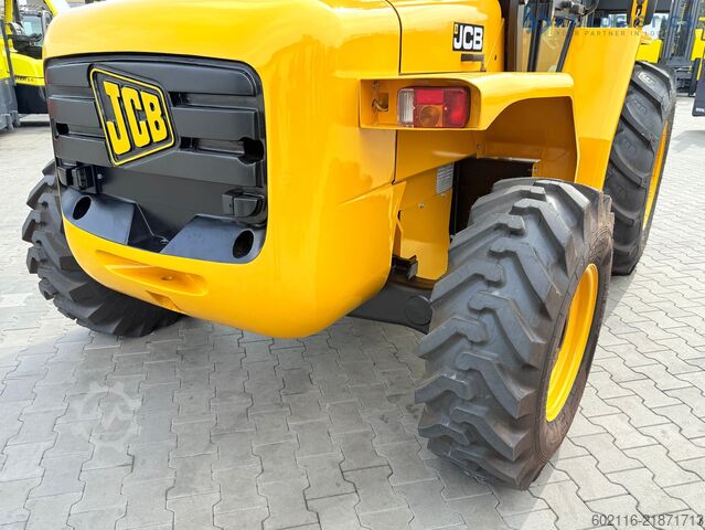 Terrængående gaffeltruck JCB 940 / TRIPLEX 4500 / FREE-LIFT NEW TIRES