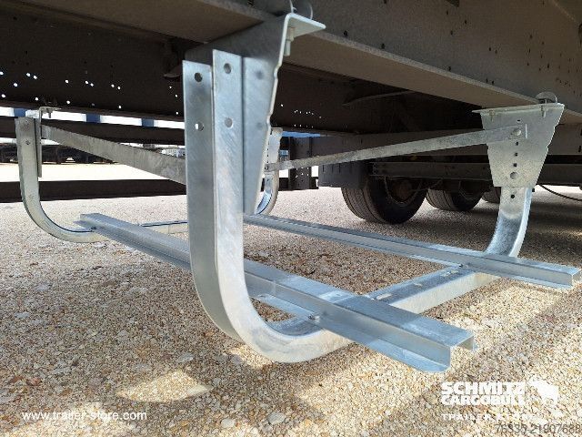 Auflieger mit Pritsche & Plane Schmitz Cargobull Curtainsider Mega