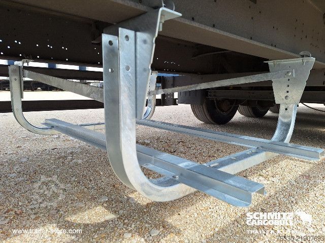 Auflieger mit Pritsche & Plane Schmitz Cargobull Curtainsider Mega