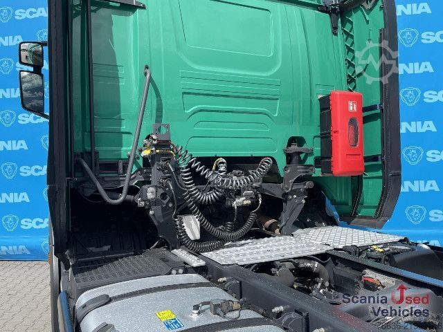Standard SZM Scania R 410 A4x2NA RETARDER AIRCO ACC