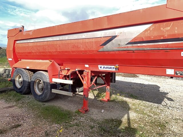 Low Bed Semi-trailer ROBUSTE KAISER S3302A
