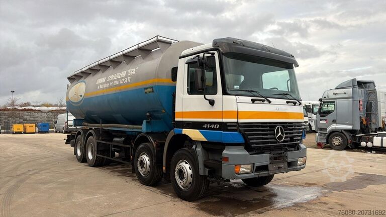 Fahrgestell mit Fahrerhaus Mercedes-Benz actros 4140 (8X4 / EPS / CHASSIS 8M LONGEUR !! ...