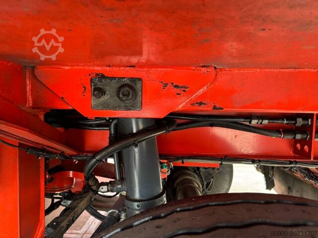 Düşük yükleyici Nooteboom MCO-85-05V