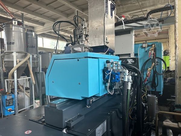 Spritzgießmaschine Sumitomo Demag Systec 100/420-310