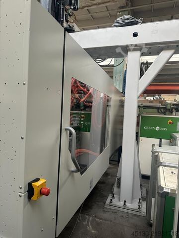 Mașină de turnat prin injecție Sumitomo Demag Systec 350/720-2300