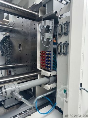 Spritzgießmaschine Krauss Maffei KM 250-2000 CX Blue Power