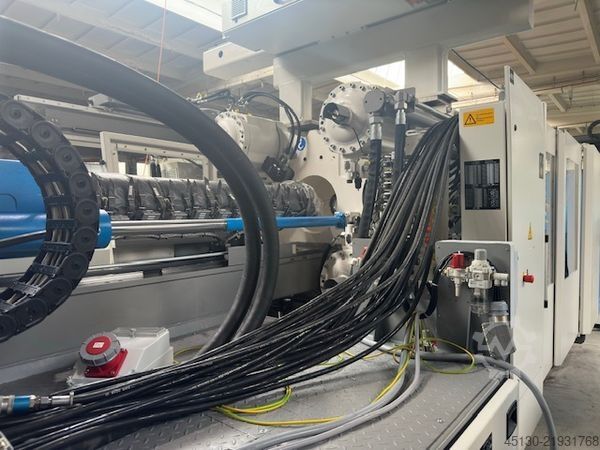 Spritzgießmaschine Krauss Maffei KM 250-2000 CX Blue Power