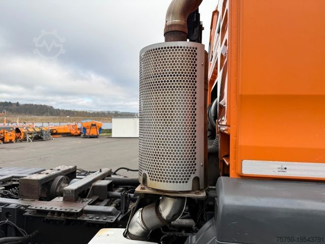 Teherautó alváz MAN TGS 32.360 8x2 Fahrgestell- 4 Achser