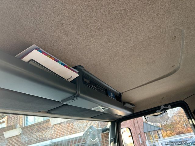 Autolaadkraan MAN 26.320+Böcker Dachdeckerkran AK46/6000+Seilwinde