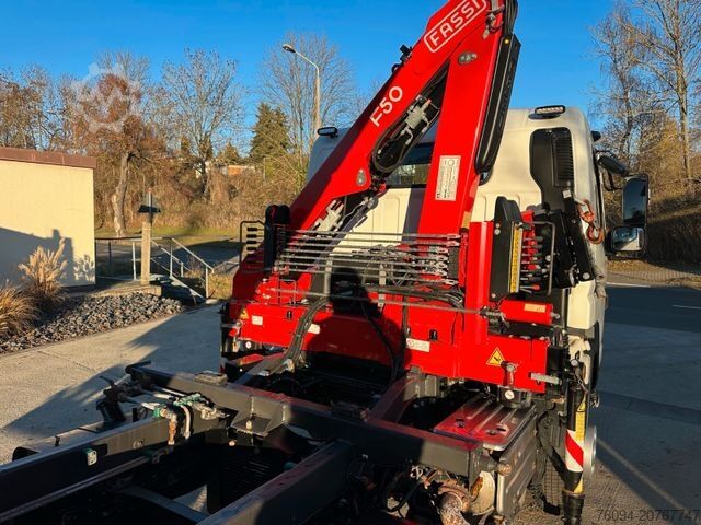 Three-way tipper van FUSO Canter 7C18 4x4 Kipper KRAN 11m Greifer AHK