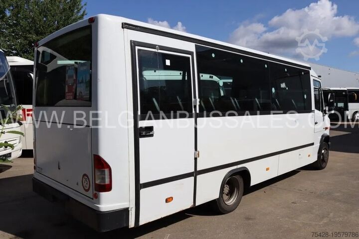 Minibus Mercedes VARIO O 813 DE
