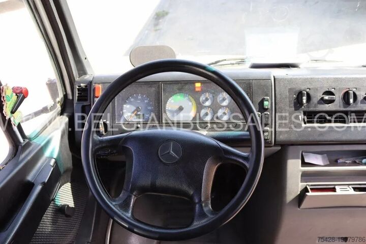 Minibus Mercedes VARIO O 813 DE