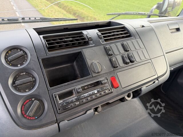 Mercedes Atego 1823L  4X2  Machine Transporter / Oprij Vrachtwagen EURO2 240dkm 1999 APK 3-2026 MERCEDES-BENZ 1823L  4X2  Machine Transporter / Oprij Vrachtwagen Hydraulische Kleppen  EURO2 240dkm 1999 APK 3-2026