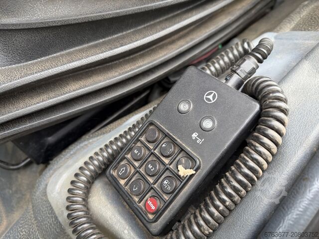 Mercedes Atego 1823L  4X2  Machine Transporter / Oprij Vrachtwagen EURO2 240dkm 1999 APK 3-2026 MERCEDES-BENZ 1823L  4X2  Machine Transporter / Oprij Vrachtwagen Hydraulische Kleppen  EURO2 240dkm 1999 APK 3-2026