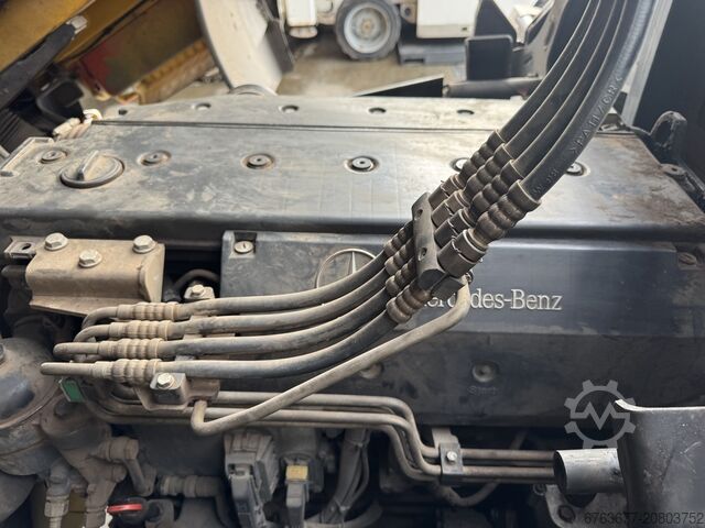 Mercedes Atego 1823L 4X2 Machine Transporter / Ramp Truck EURO2 240,000 km 1999 APK valid until 3-20 MERCEDES-BENZ 1823L 4X2 Machine Transporter / Oprij Vrachtwagen Hydraulische Kleppen EURO2 240dkm 1999 APK 3-2026