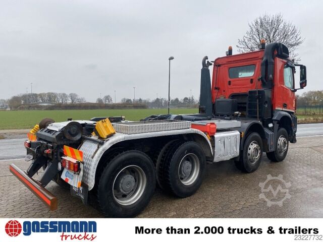 Kanca kasalı yük kamyonu (roll-off) Mercedes-Benz Arocs 3243 K 8x4/4,