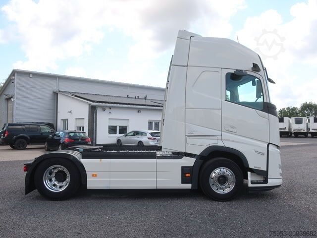 Standard tractor unit Volvo FH 500 Aero TC Leder Alu LED I-Park Cool Retarder