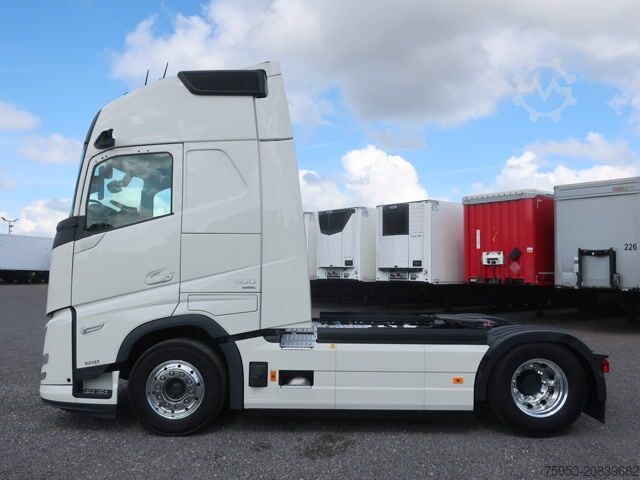 Standard tractor unit Volvo FH 500 Aero TC Leder Alu LED I-Park Cool Retarder