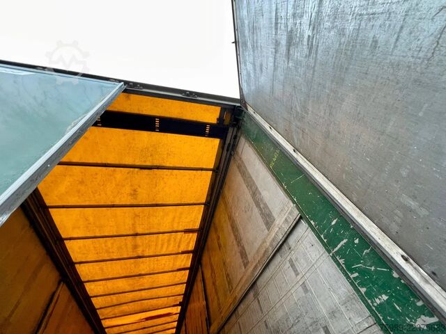 Posuvné plachty Fruehauf SAF,  pallet box, sliding  roof