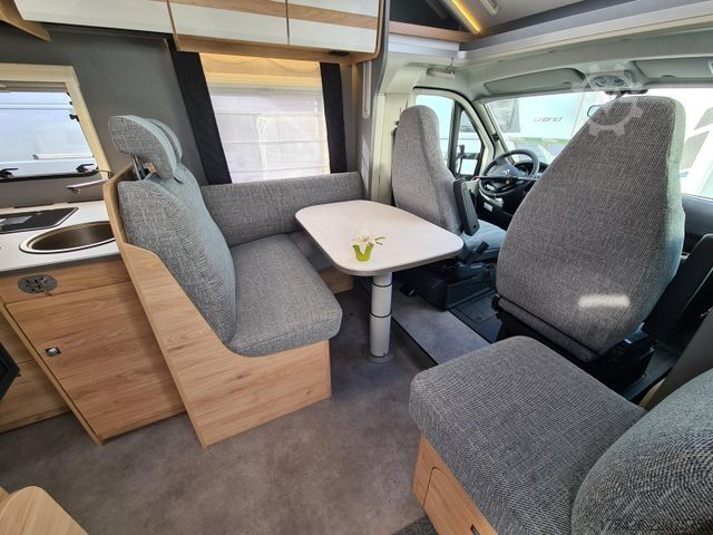 Autocaravana semi-integrada DETHLEFFS Just Camp T 7052 EB *LiFePo*Solar*Navi*