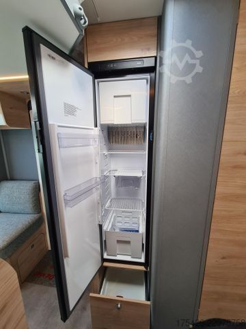 Autocaravana semi-integrada DETHLEFFS Just Camp T 7052 EB *LiFePo*Solar*Navi*