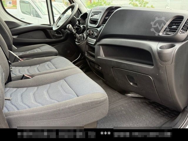 Kasa kamyoneti IVECO Daily 35s14 Möbel Maxi 4,38 l / 2,37 hoch 22 m³