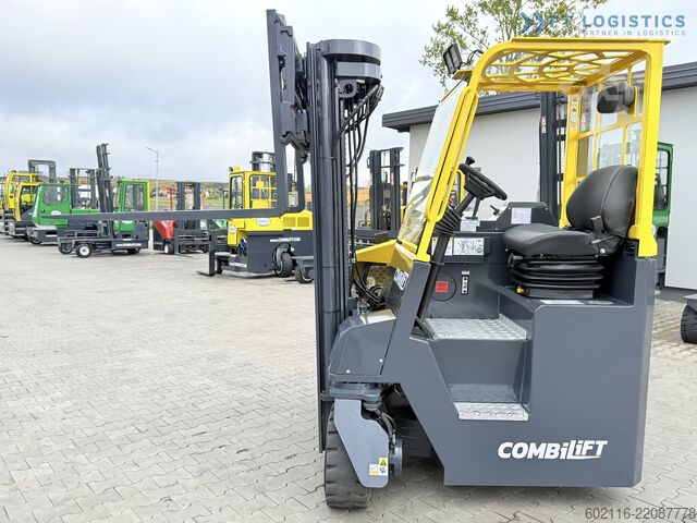 čtyřcestný vysokozdvižný vozík Combilift CB4000 TRIPLEX 5200 FREE-LIFT POSITIONER