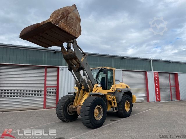 Radlader VOLVO L110H*Waage Pfreundt WK 50-XS*