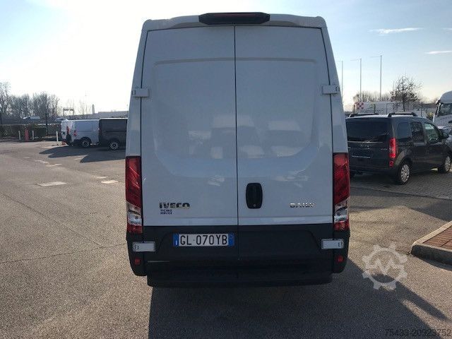 Bestelwagen IVECO DAILY 35S14 V - 7 POSTI