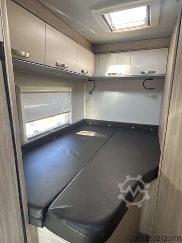 Halvintegreret autocamper Fiat Ducato Weinsberg Carasuite del 2019 Manual | Fully equipped