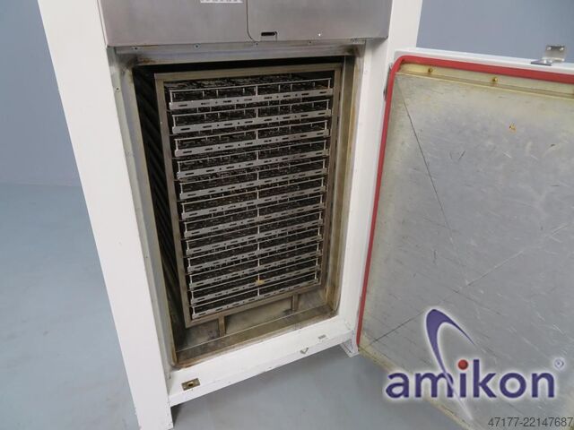 Kamrakamrás légkeringtetéses kemence, 300°C Eliog KU 300/09-06-06