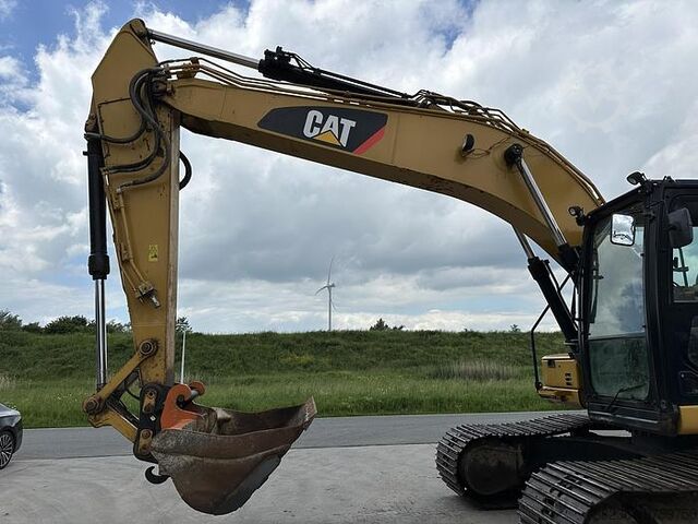 Rupsgraafmachine Caterpillar 320FL