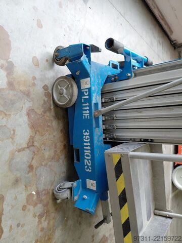 Plataforma elevadora Genie AWP-30S AC