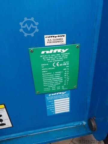 Artikulisan teleskopski bum lift Niftylift HR28 HYBRID 4X4
