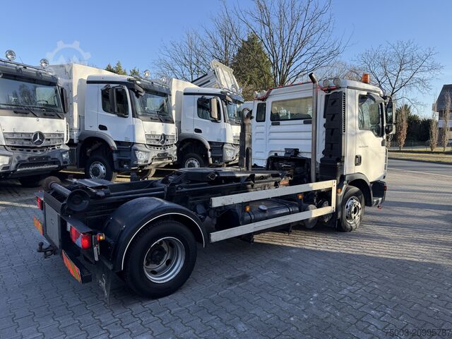 Kiepwagen MAN TGL 12.240 Haken