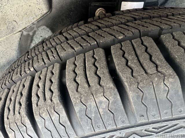 Kompakt furgon Mercedes-Benz VITO 111