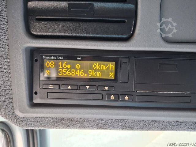 Vrachtwagen met bakwagen Mercedes-Benz ATEGO 1218 L - E6