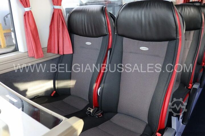 Autocarro de turismo Neoplan Cityliner