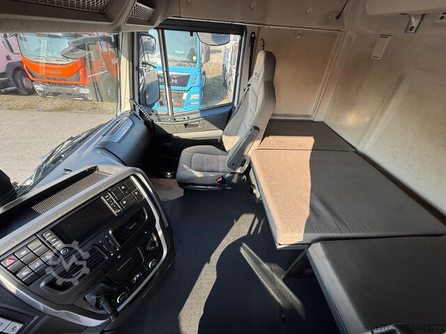 Camião de plataforma Iveco stralis 480