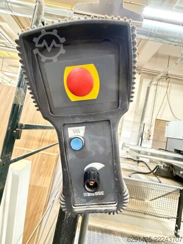 Průchozí obráběcí centrum BIESSE SKIPPER 130