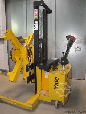Chariots élévateurs à fourche haute Yale MOS 10