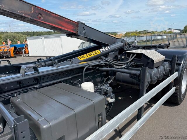Egyéb IVECO Trakker 330 EEV- Winterdienst- Palfinger