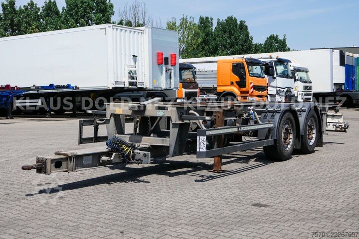 Lastväxlarsläp SCHMITZ CARGOBULL SGF C2 Tandem BDF Wechselfahrgestell SAF-Achsen