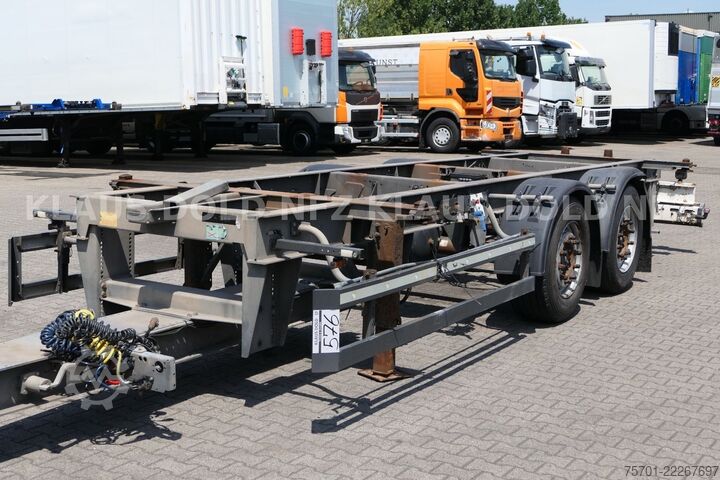 Lastväxlarsläp SCHMITZ CARGOBULL SGF C2 Tandem BDF Wechselfahrgestell SAF-Achsen