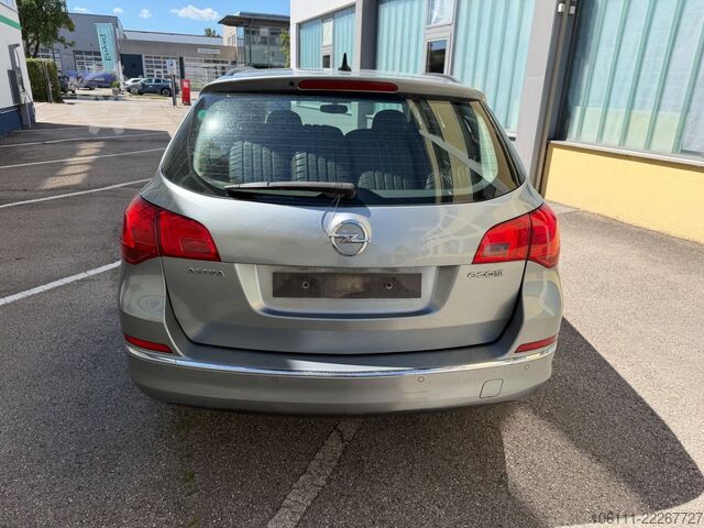 Minibus OPEL Astra J Sports Tourer Edition TÜV 2027