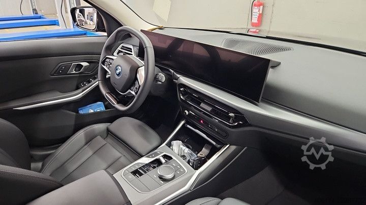 Microbuz BMW 330e Touring AHK GARANTIE