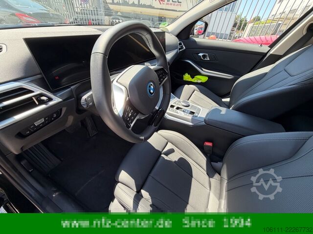 Microbuz BMW 330e Touring AHK GARANTIE