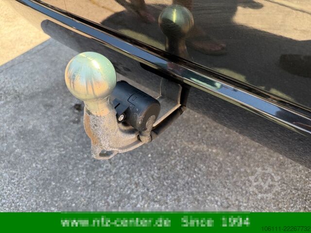 Minibús BMW 330e Touring AHK Abstand Tempomat Keyless